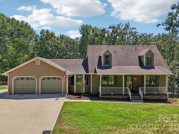 158 Mallard Drive, Columbus, NC 28722