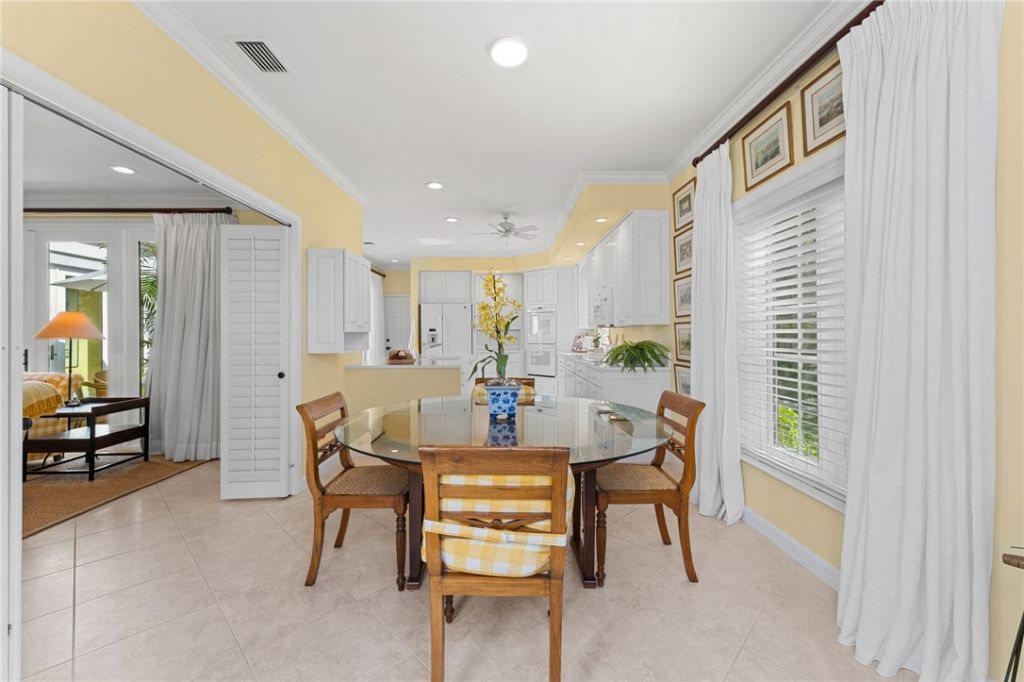 625 Riomar Drive, Vero Beach, FL 32963 Photo