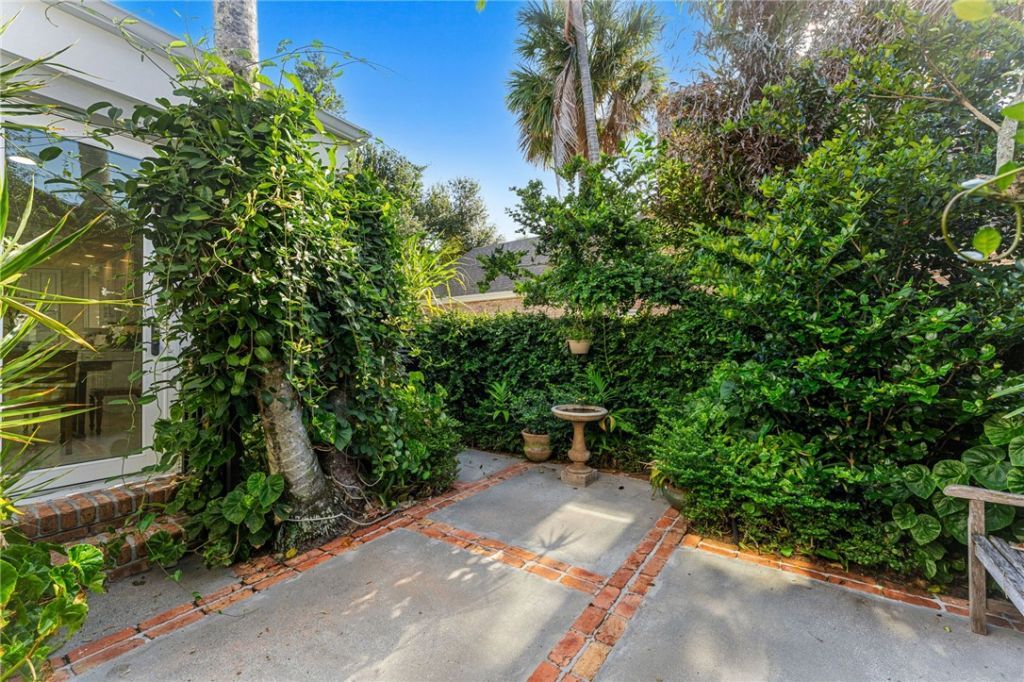 625 Riomar Drive, Vero Beach, FL 32963 Photo