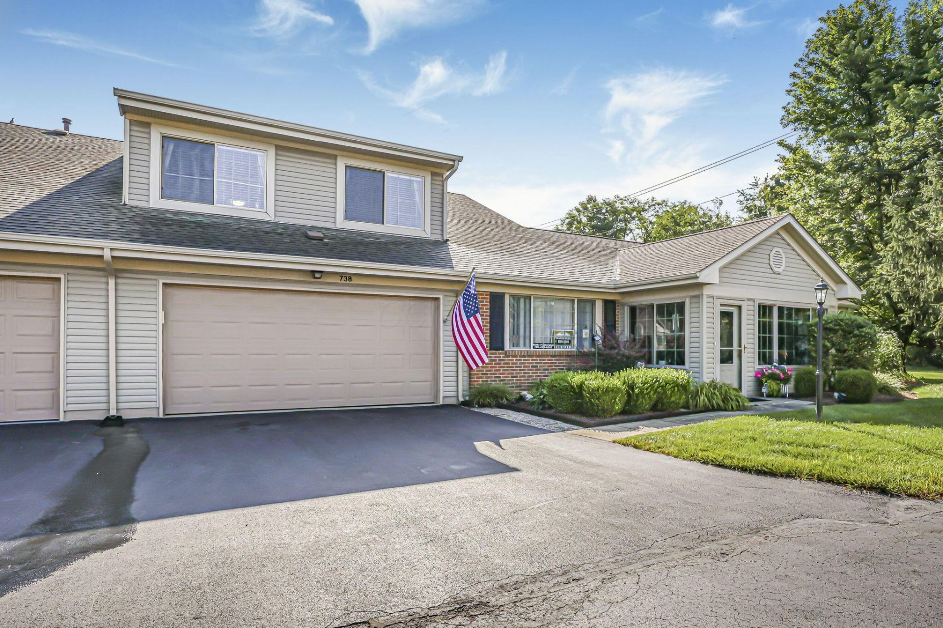 738 Windsor Lane, Heath, OH 43056 Main Photo