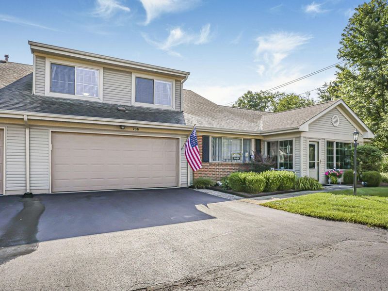 738 Windsor Lane, Heath, OH 43056 Photo 1