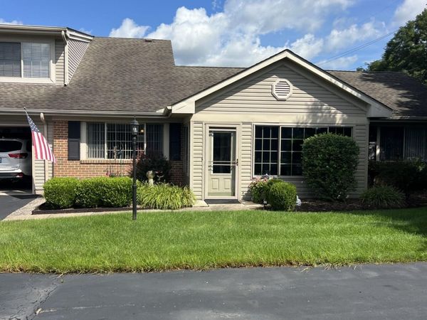 738 Windsor Lane, Heath, OH 43056