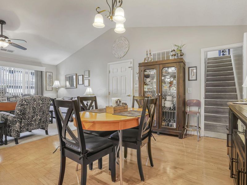 738 Windsor Lane, Heath, OH 43056 Photo 11