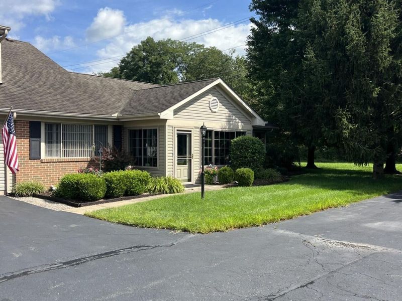 738 Windsor Lane, Heath, OH 43056 Photo 2