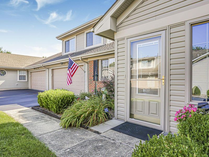 738 Windsor Lane, Heath, OH 43056 Photo 4