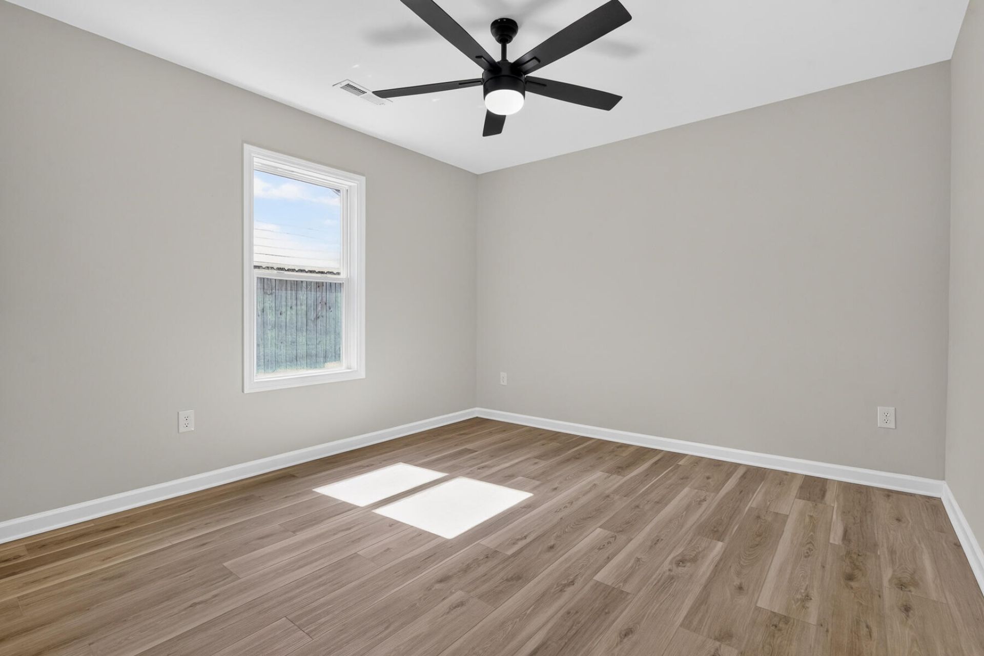 109 Pullman Avenue Photo 29