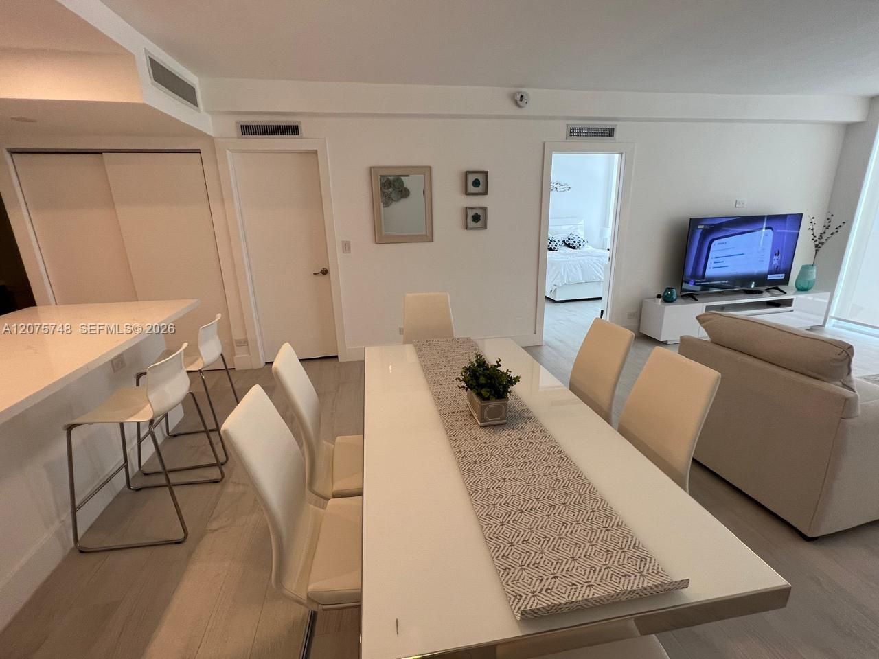 5601 Collins Ave , Unit 412A, Miami Beach, FL 33140 Photo