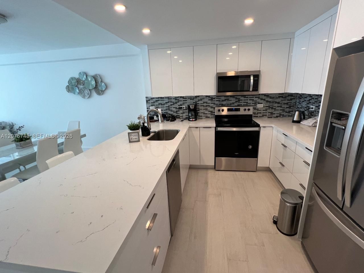 5601 Collins Ave , Unit 412A, Miami Beach, FL 33140 Photo