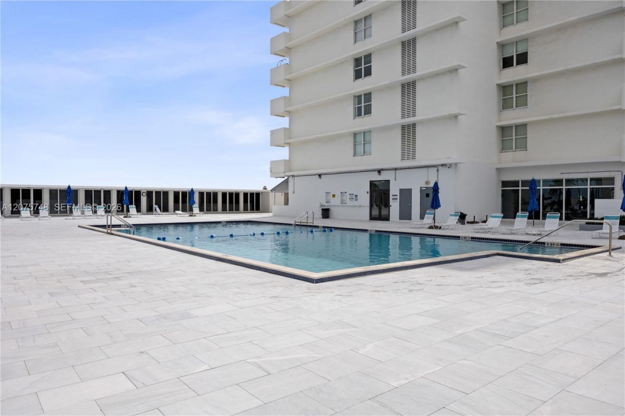 5601 Collins Ave , Unit 412A, Miami Beach, FL 33140 Photo