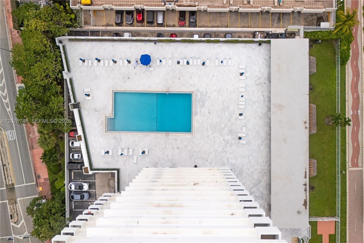 5601 Collins Ave , Unit 412A, Miami Beach, FL 33140 Photo