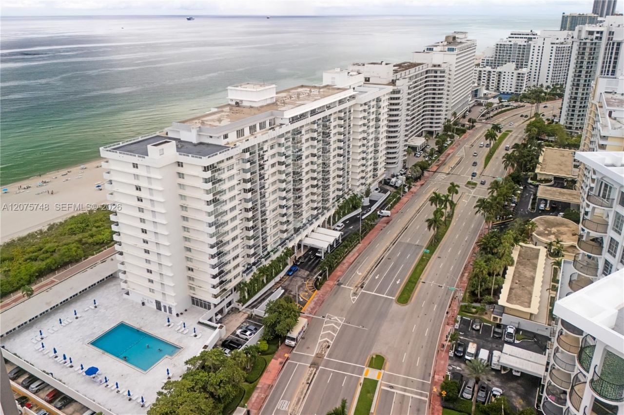 5601 Collins Ave , Unit 412A, Miami Beach, FL 33140 Photo