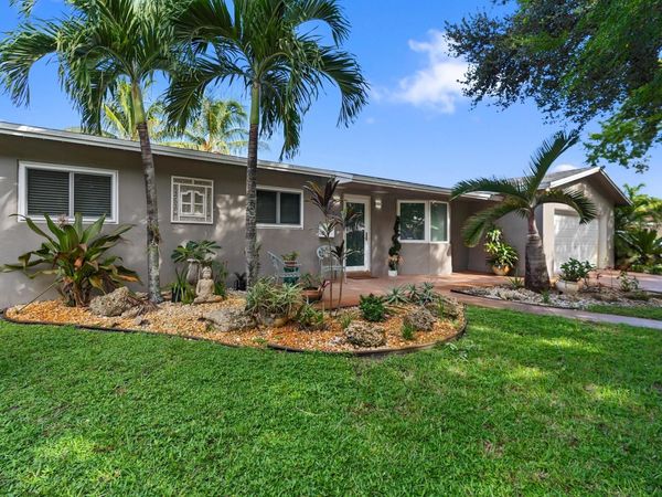 291 Lake Drive, Coconut Creek, FL 33066