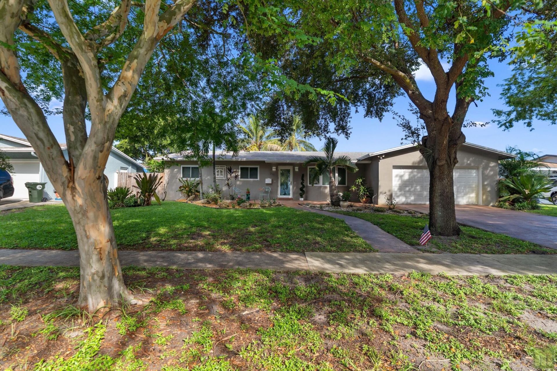 291 Lake Drive, Coconut Creek, FL 33066 Photo