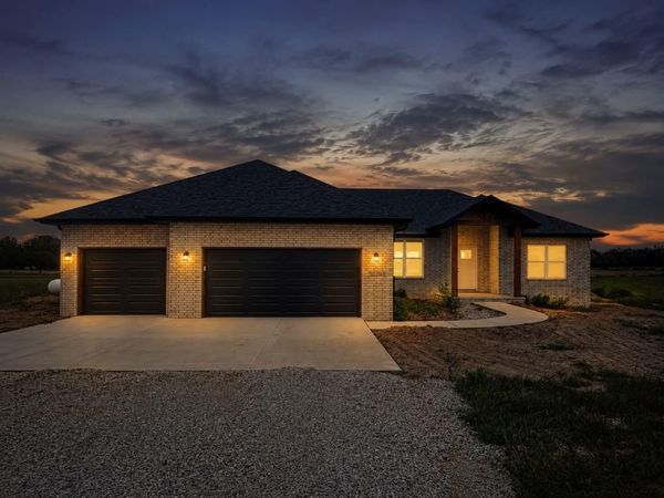 1150 Napper Road , Billings, MO 65610