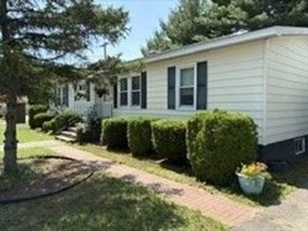 2 Castle Road, Unit 118, Attleboro, MA 02703