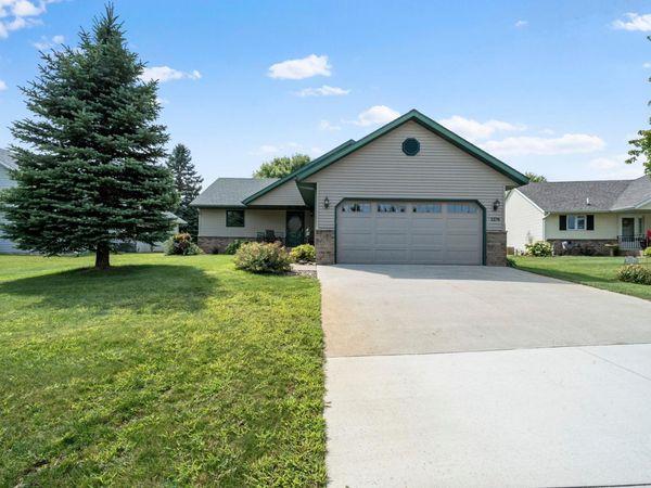 1276 Westbrook Circle, Alexandria, MN 56308