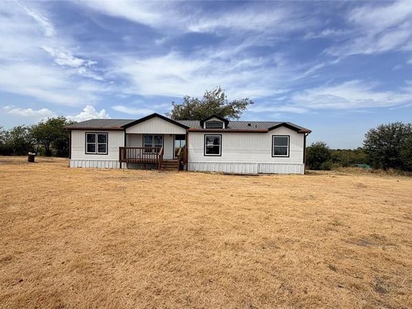 716 Coyote Trail, Rhome, TX 76078