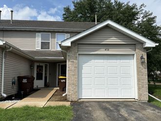 450 Amphitheater Drive Rockford, IL 61107