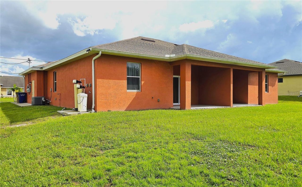 2325/2327 Daniel Avenue N, Lehigh Acres, FL 33971 Photo