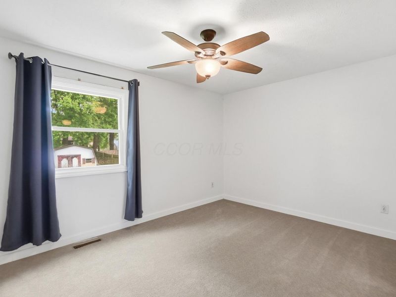 3850 Chickory Avenue , Columbus, OH 43230 Photo 15