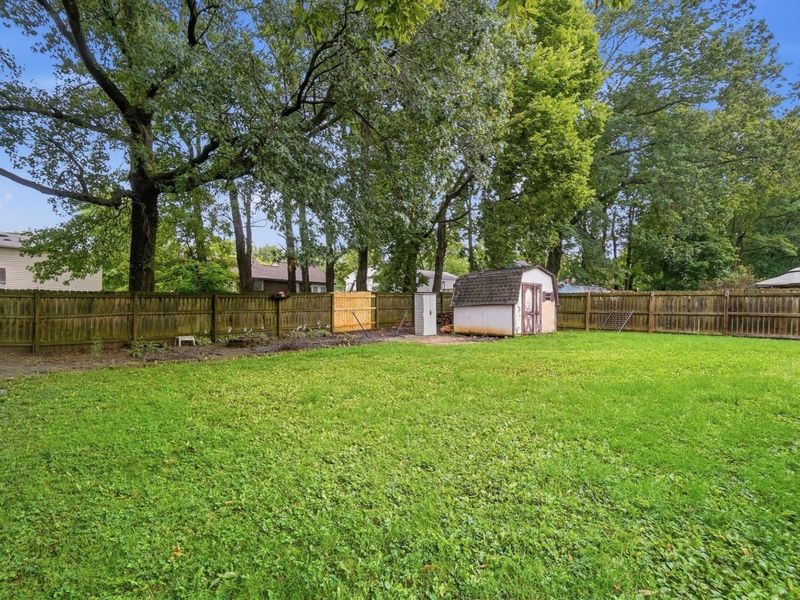 3850 Chickory Avenue , Columbus, OH 43230 Photo 24