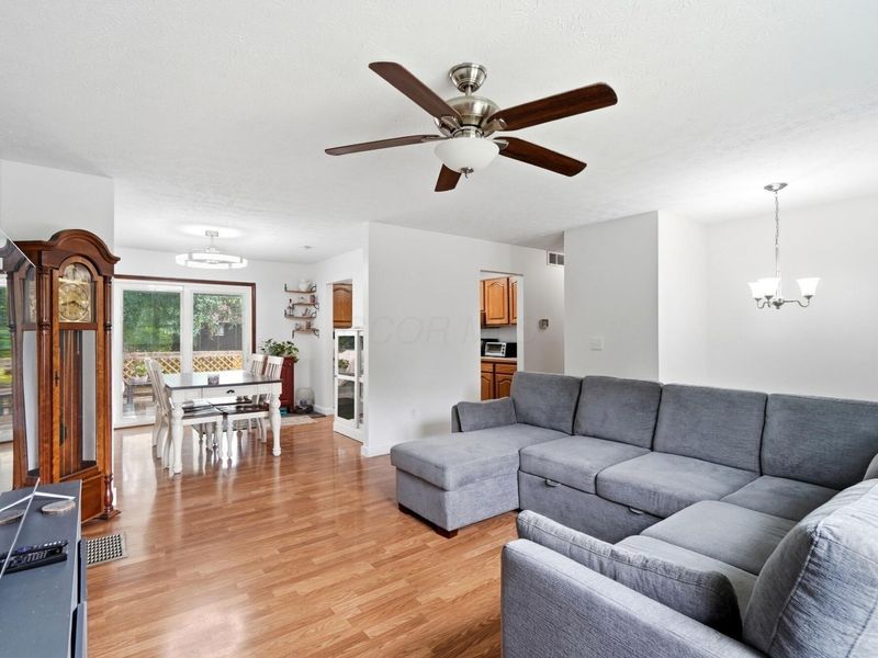 3850 Chickory Avenue , Columbus, OH 43230 Photo 4