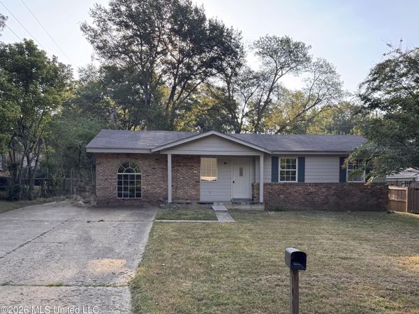 8678 Yorktown Drive, Southaven, MS 38671