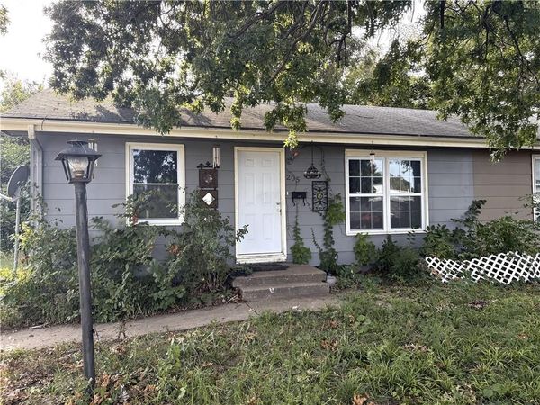 205 N Mahaffie Street, Olathe, KS 66061