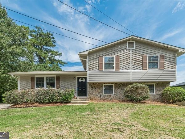 6077 Cherokee Valley Lane, Lithonia, GA 30058