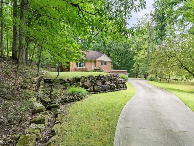 2675 W Ridgewood Drive, Parma, OH 44134 Photo 43