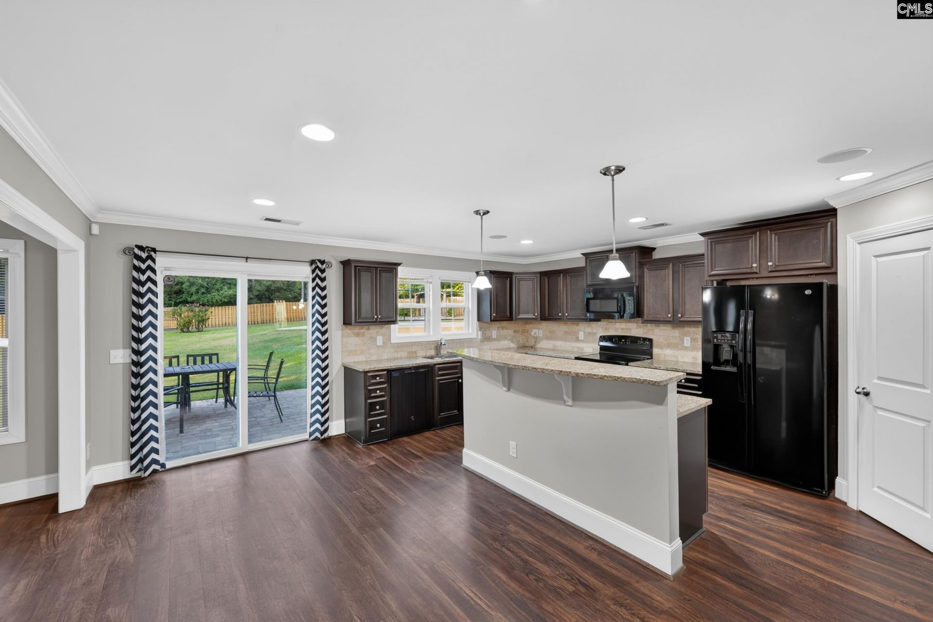 327 Copper Queen Court Photo 35