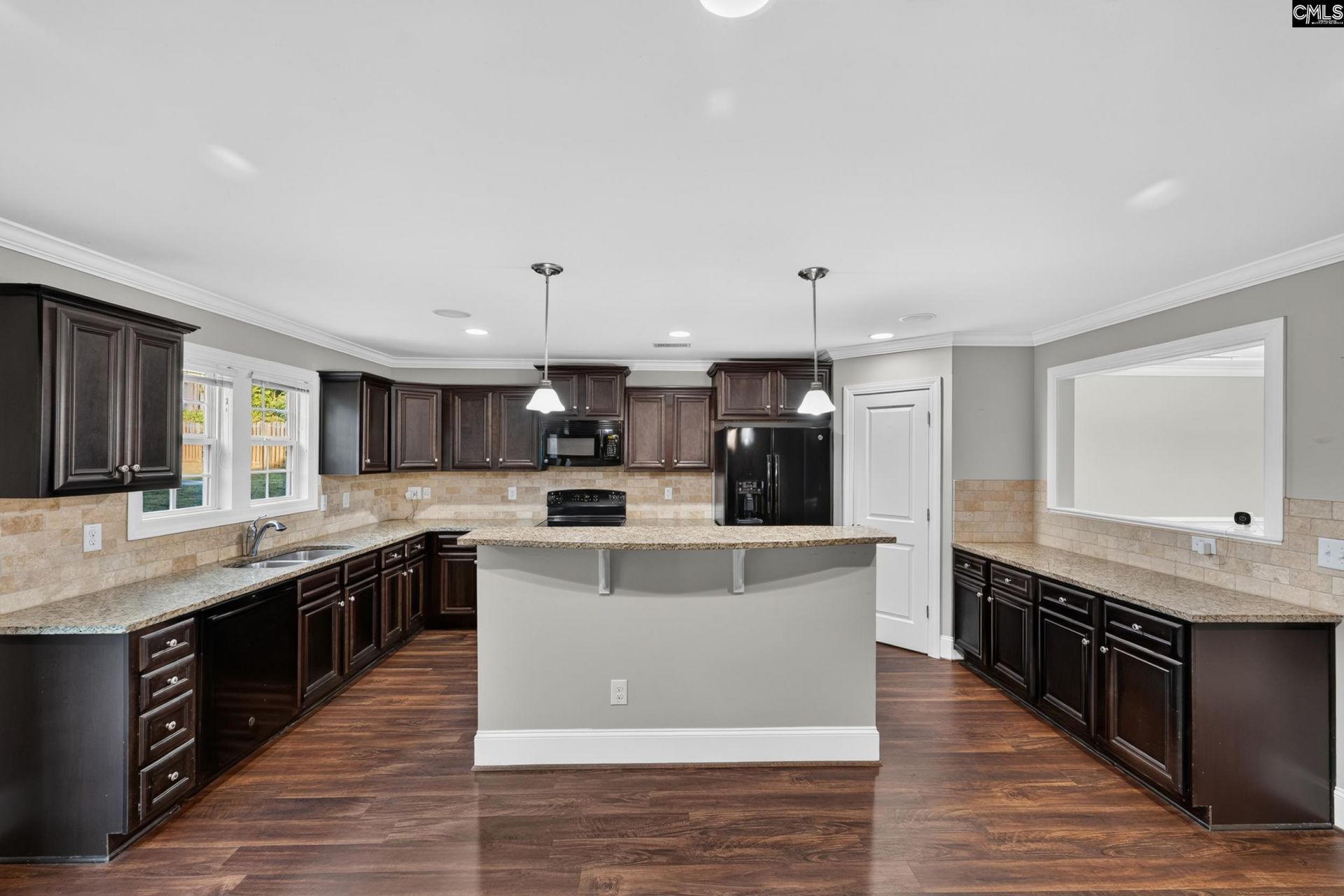327 Copper Queen Court Photo 36