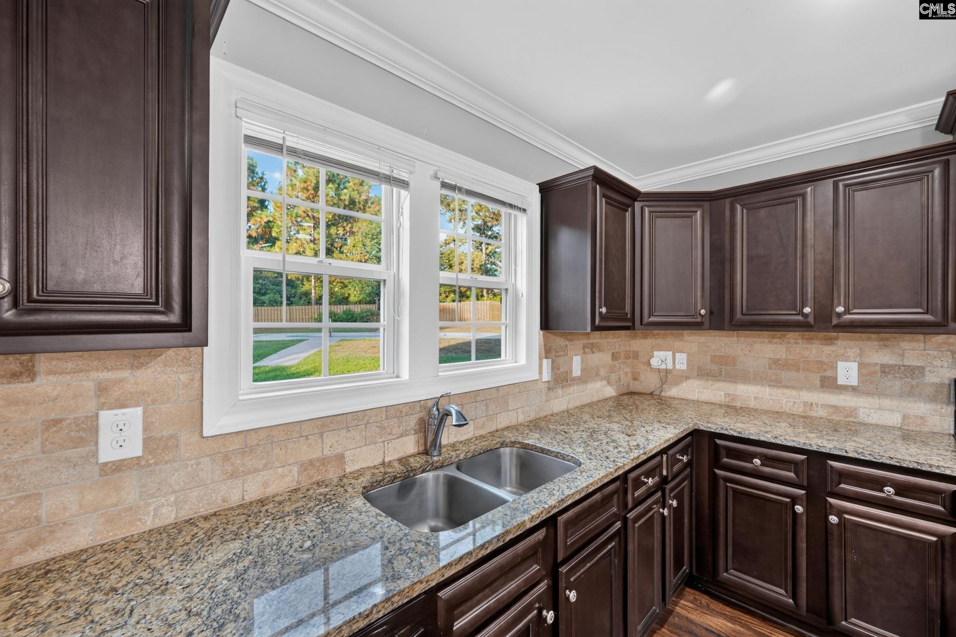 327 Copper Queen Court Photo 37