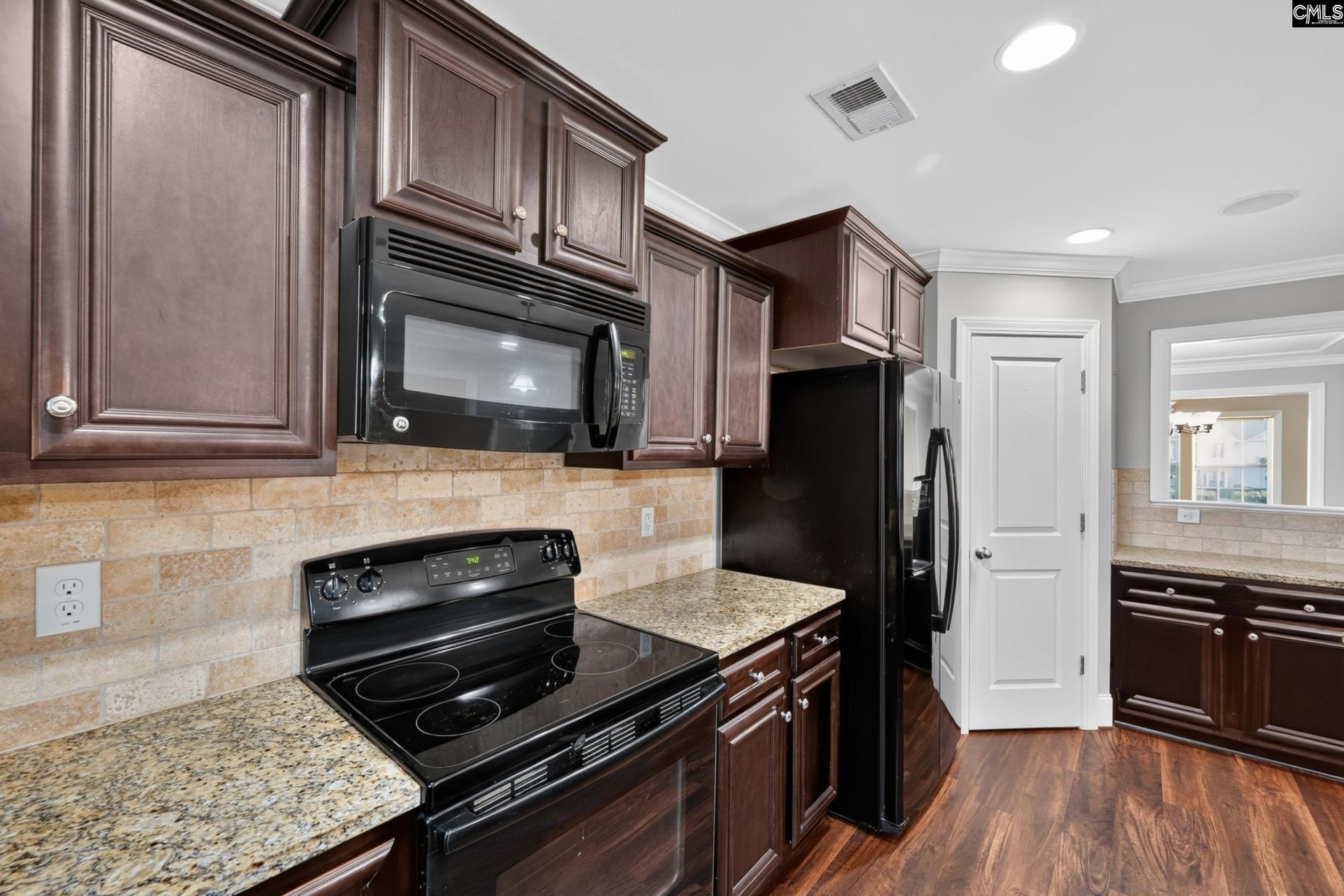 327 Copper Queen Court Photo 38