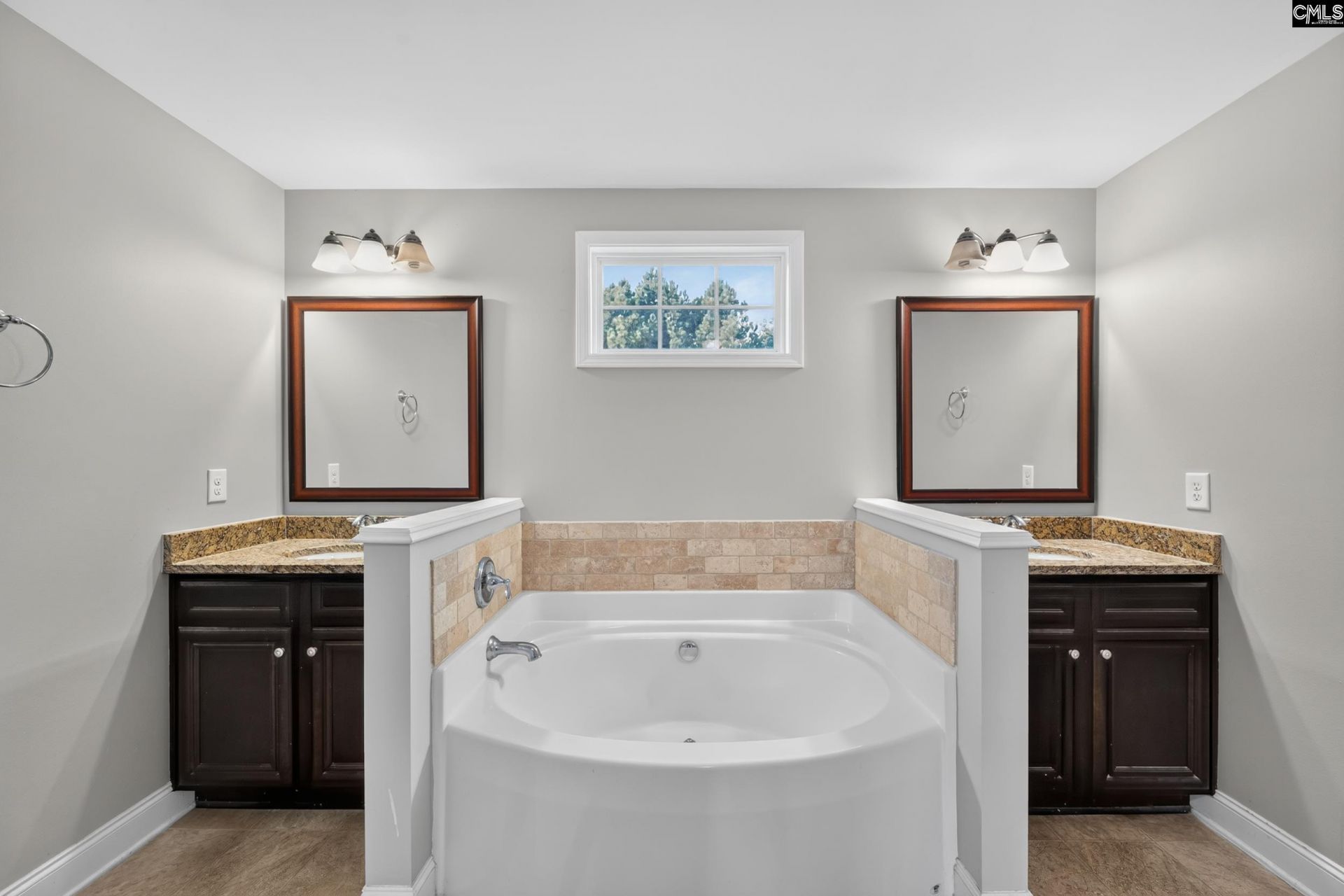 327 Copper Queen Court Photo 47