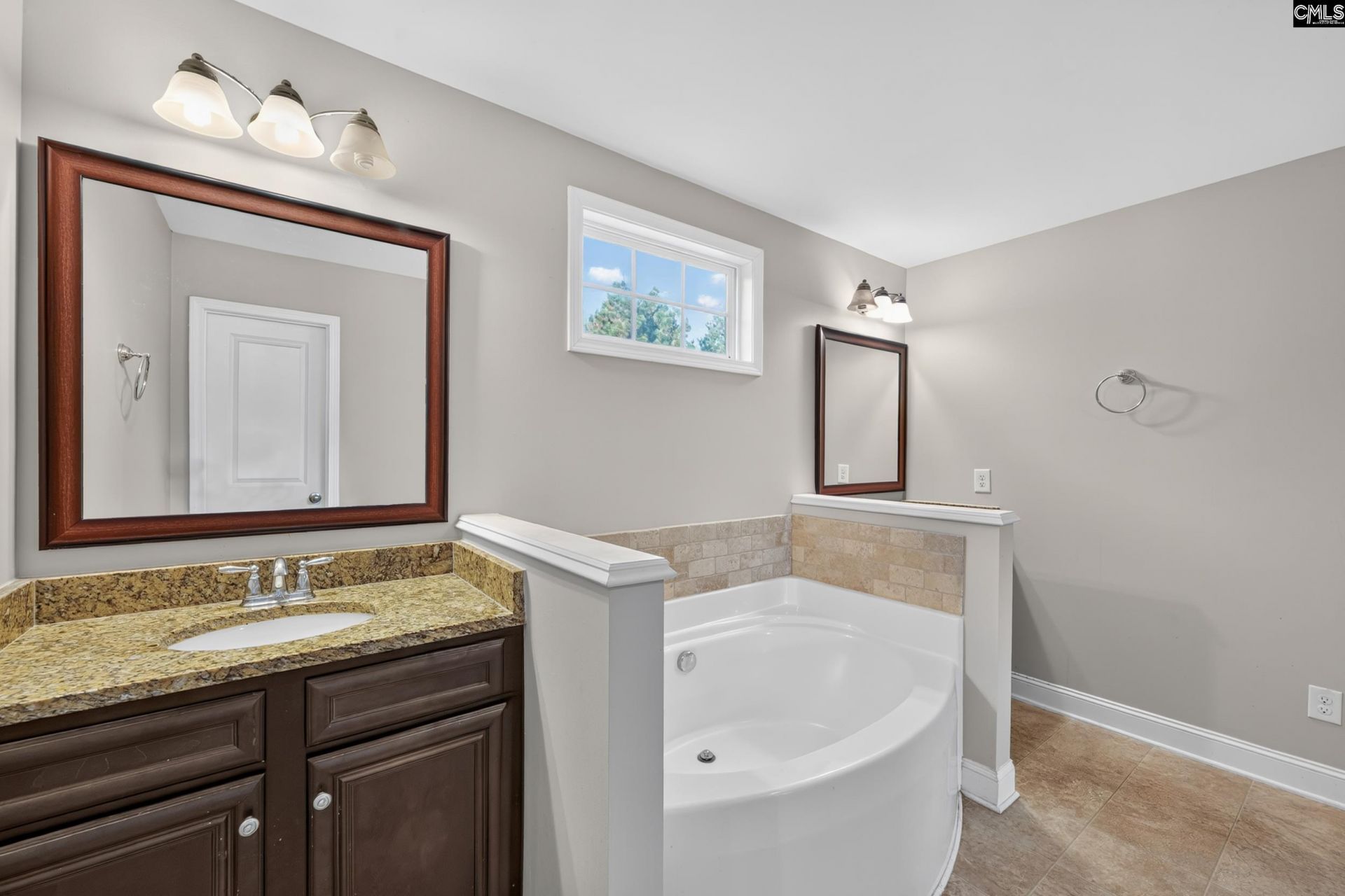 327 Copper Queen Court Photo 48