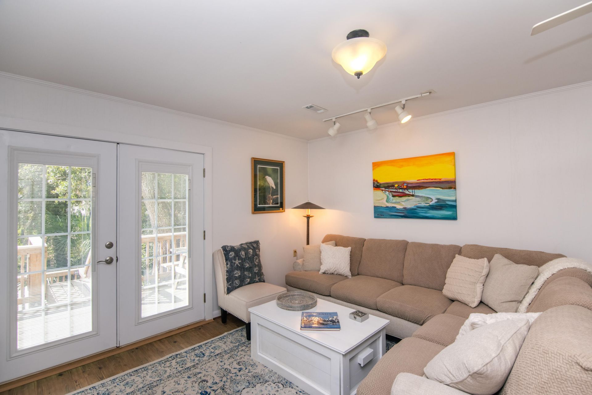 506 Jungle Road Photo 7