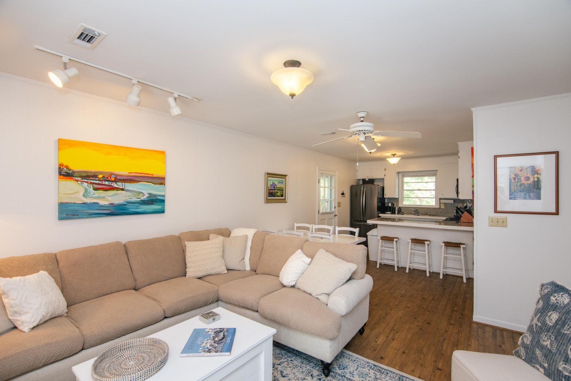 506 Jungle Road Photo 8