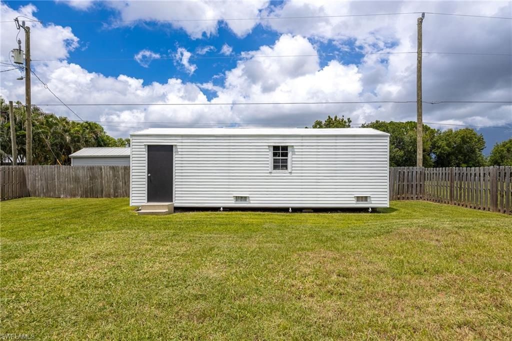 1201 Orange Ave , North Fort Myers, FL 33903 Photo