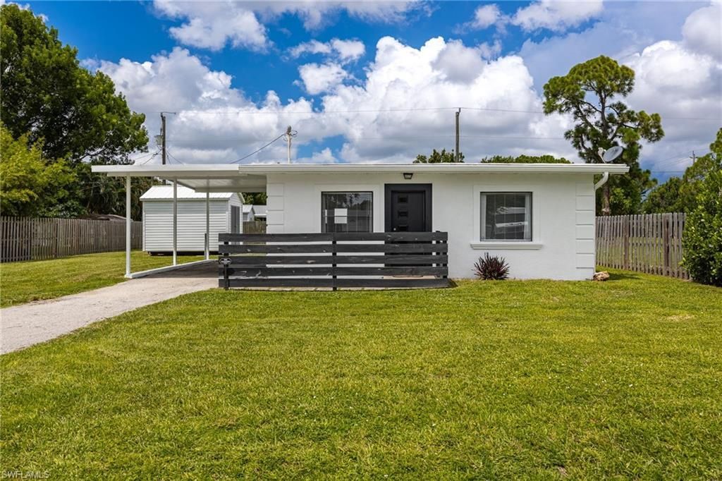 1201 Orange Ave , North Fort Myers, FL 33903 Photo