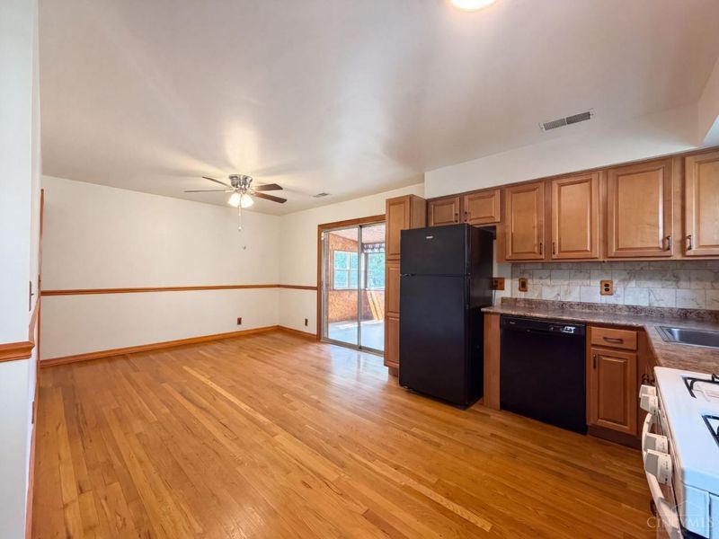 6971 Warder Drive, Cincinnati, OH 45224 Photo 3
