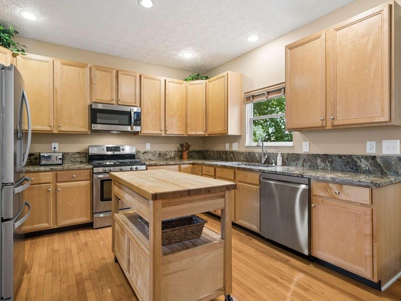 3564 Waterbury Lane, Powell, OH 43065 Photo 8