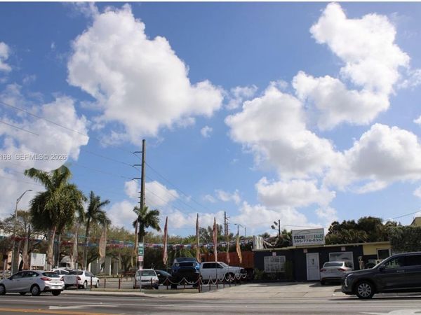2045 E 4th Ave , Hialeah, FL 33010
