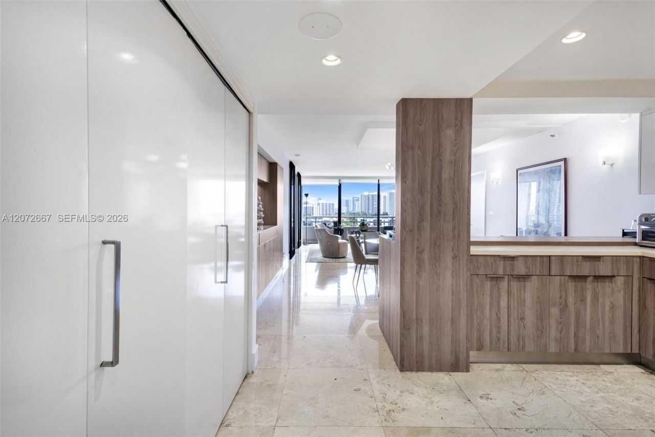 20225 NE 34th Ct, Unit 1119, Aventura, FL 33180 Photo