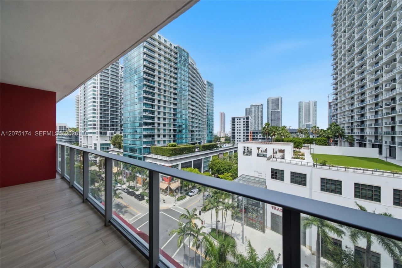 90 NE 32nd St , Unit 811, Miami, FL 33137 Photo