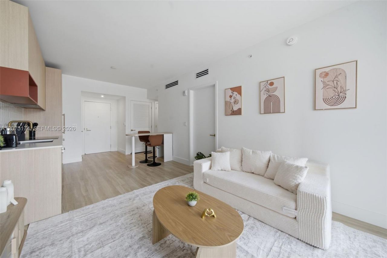 90 NE 32nd St , Unit 811, Miami, FL 33137 Photo