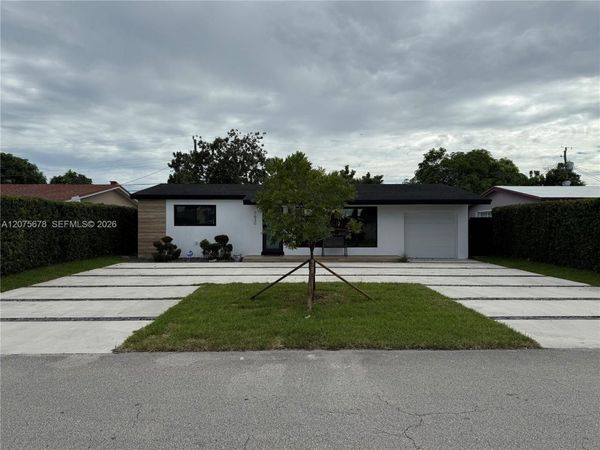 7630 Venetian St , Miramar, FL 33023