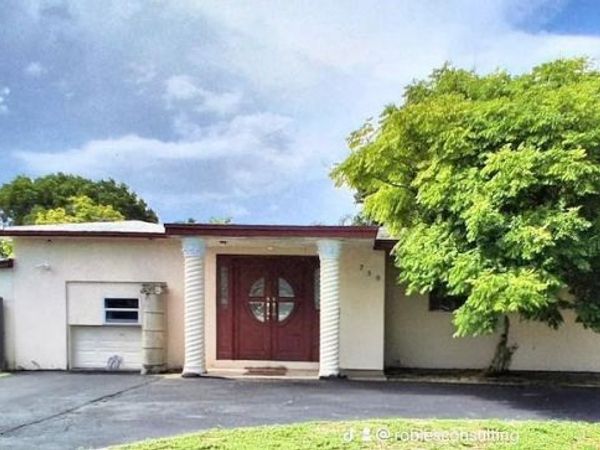 759 S Biscayne River Dr , Miami, FL 33169