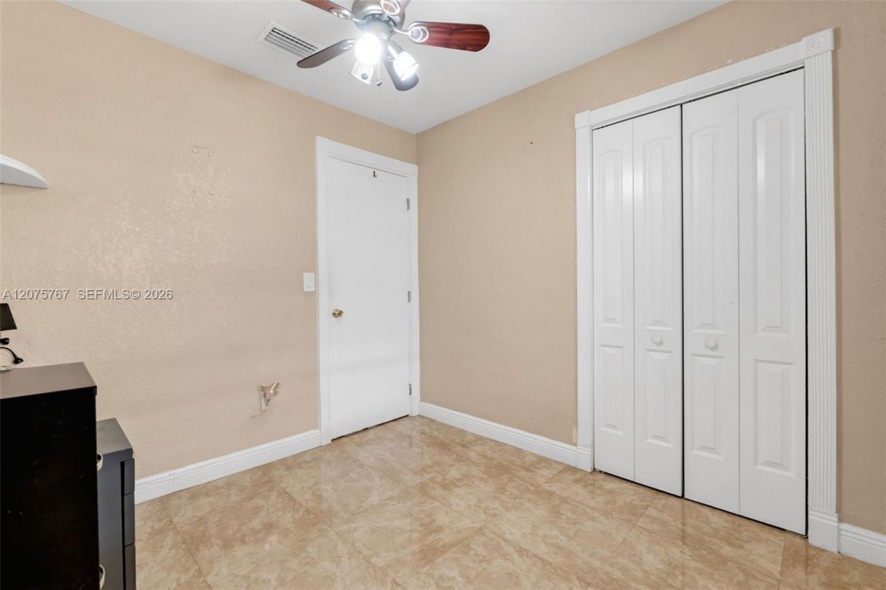 6049 W 14th Ct, Hialeah, FL 33012 Photo