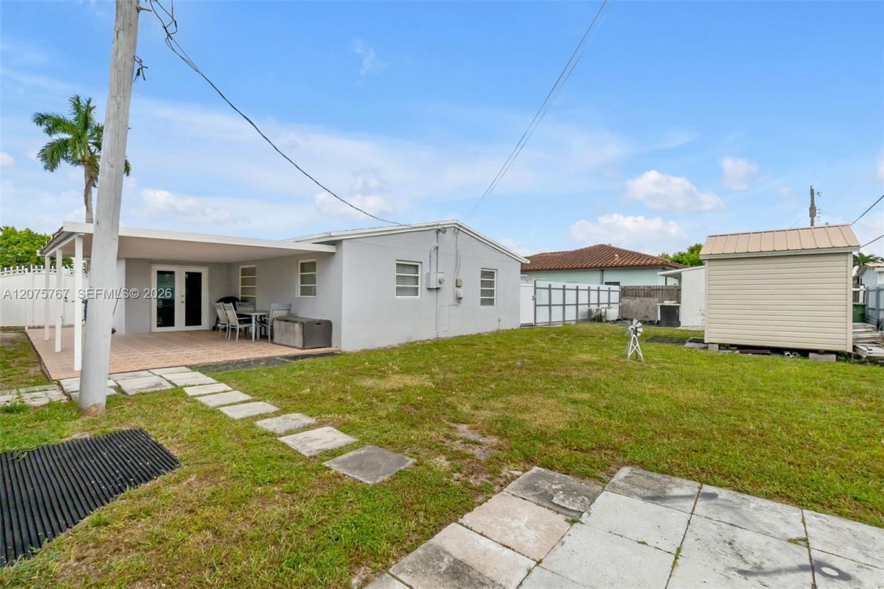 6049 W 14th Ct, Hialeah, FL 33012 Photo